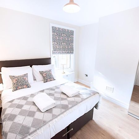 Victorian 2Br Apartment, King Beds, Fast Wifi, Near Shops, Cafes & Transport, E17 London Eksteriør bilde