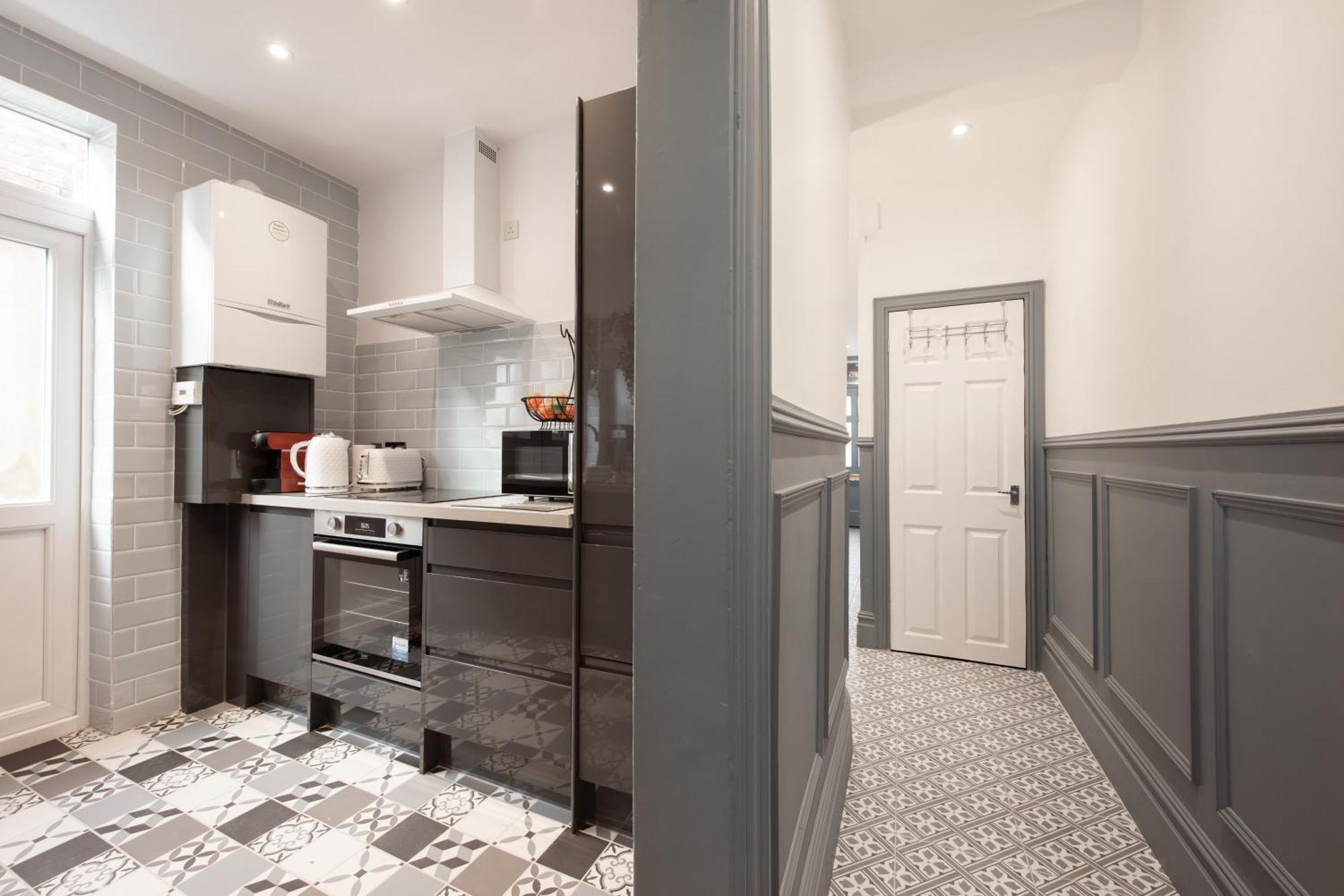 Victorian 2Br Apartment, King Beds, Fast Wifi, Near Shops, Cafes & Transport, E17 London Eksteriør bilde