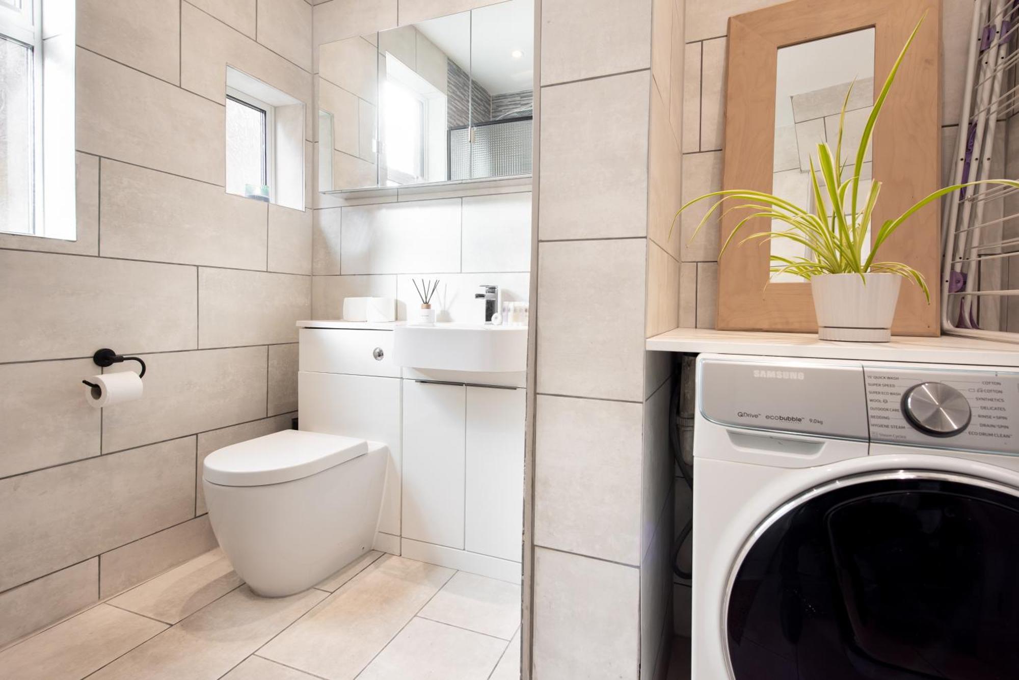Victorian 2Br Apartment, King Beds, Fast Wifi, Near Shops, Cafes & Transport, E17 London Eksteriør bilde