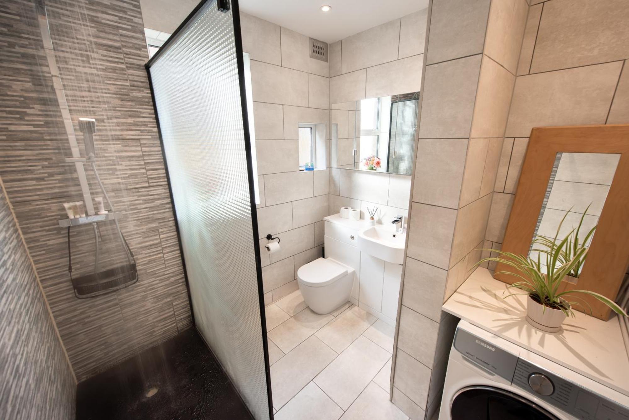 Victorian 2Br Apartment, King Beds, Fast Wifi, Near Shops, Cafes & Transport, E17 London Eksteriør bilde