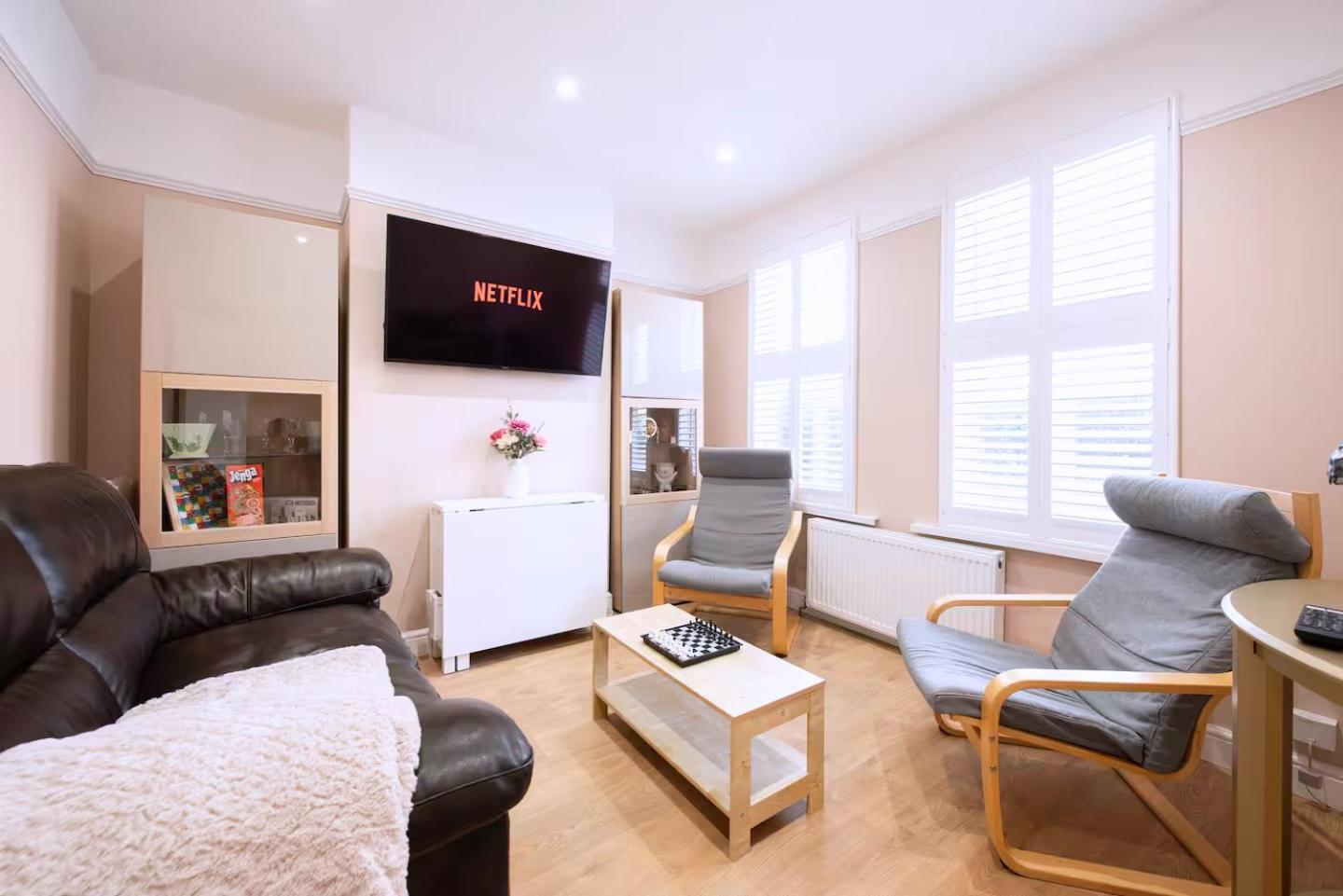 Victorian 2Br Apartment, King Beds, Fast Wifi, Near Shops, Cafes & Transport, E17 London Eksteriør bilde